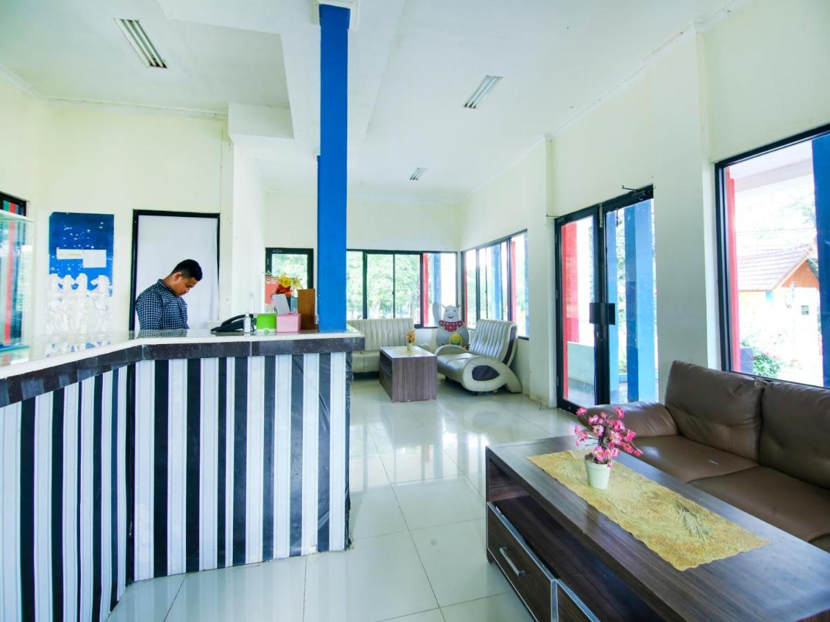 Oyo 3475 Villa Ex Mtq Pagaralam 外观 照片